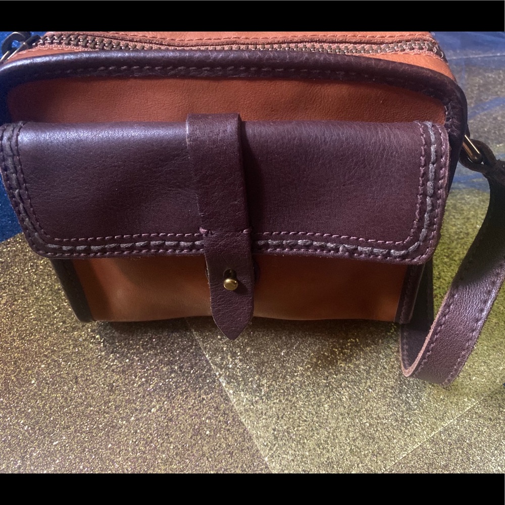 MADEWELL ALL-WEATHER LEATHER PUMPKIN BROWN CAMERA CROSSBODY Bag LMTD RARE LOVELY - Picture 3 of 15